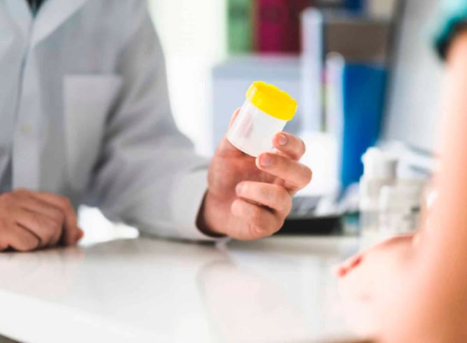 employee on drug test talking to talking